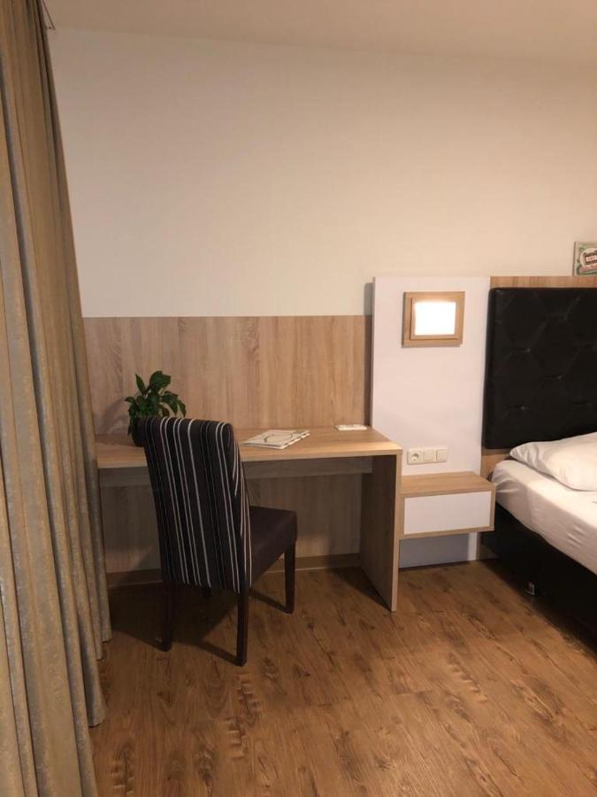 هالين Gastehaus Penny Rooms N المظهر الخارجي الصورة