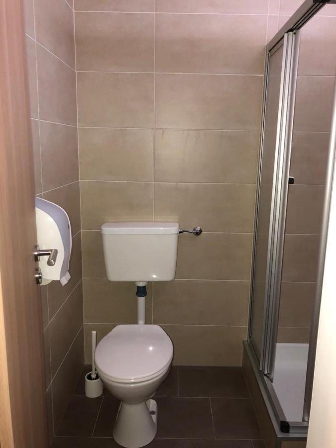 هالين Gastehaus Penny Rooms N المظهر الخارجي الصورة